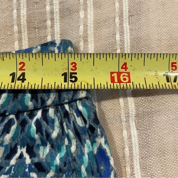 H&M Blue Diamond Geometric Patterned High Rise Shorts 6 - Picture 7 of 9